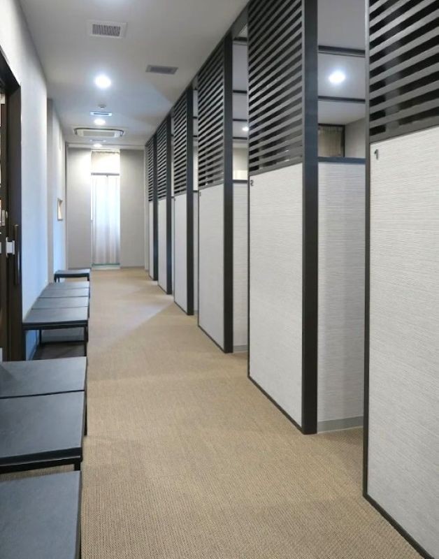 ナチュラルマッサージはりきゅう整骨院 待合スペース